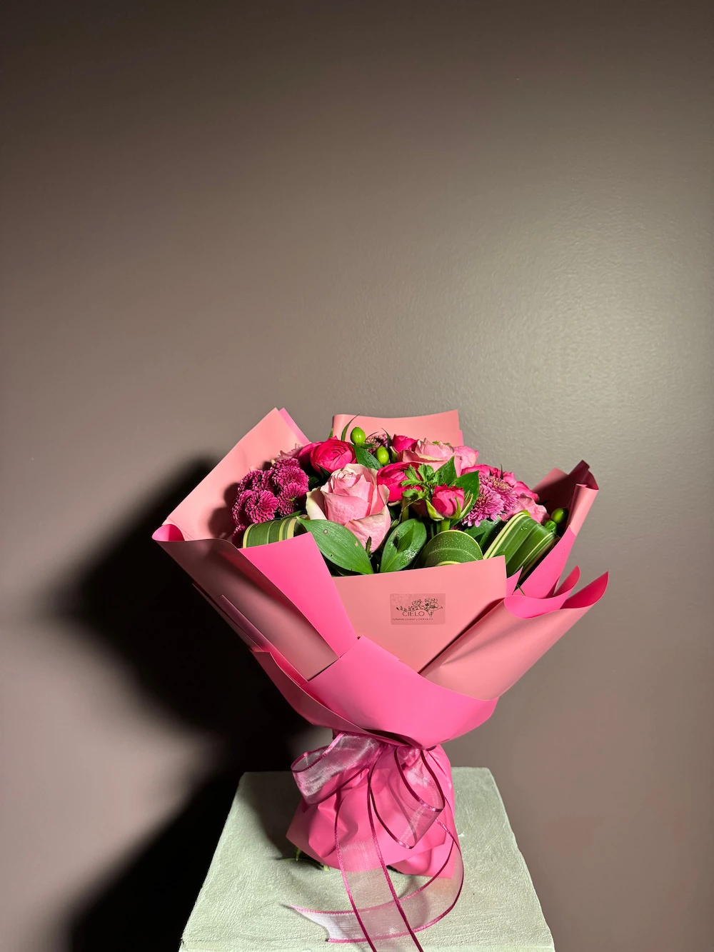 Fuşya tonlarında eregül buketi